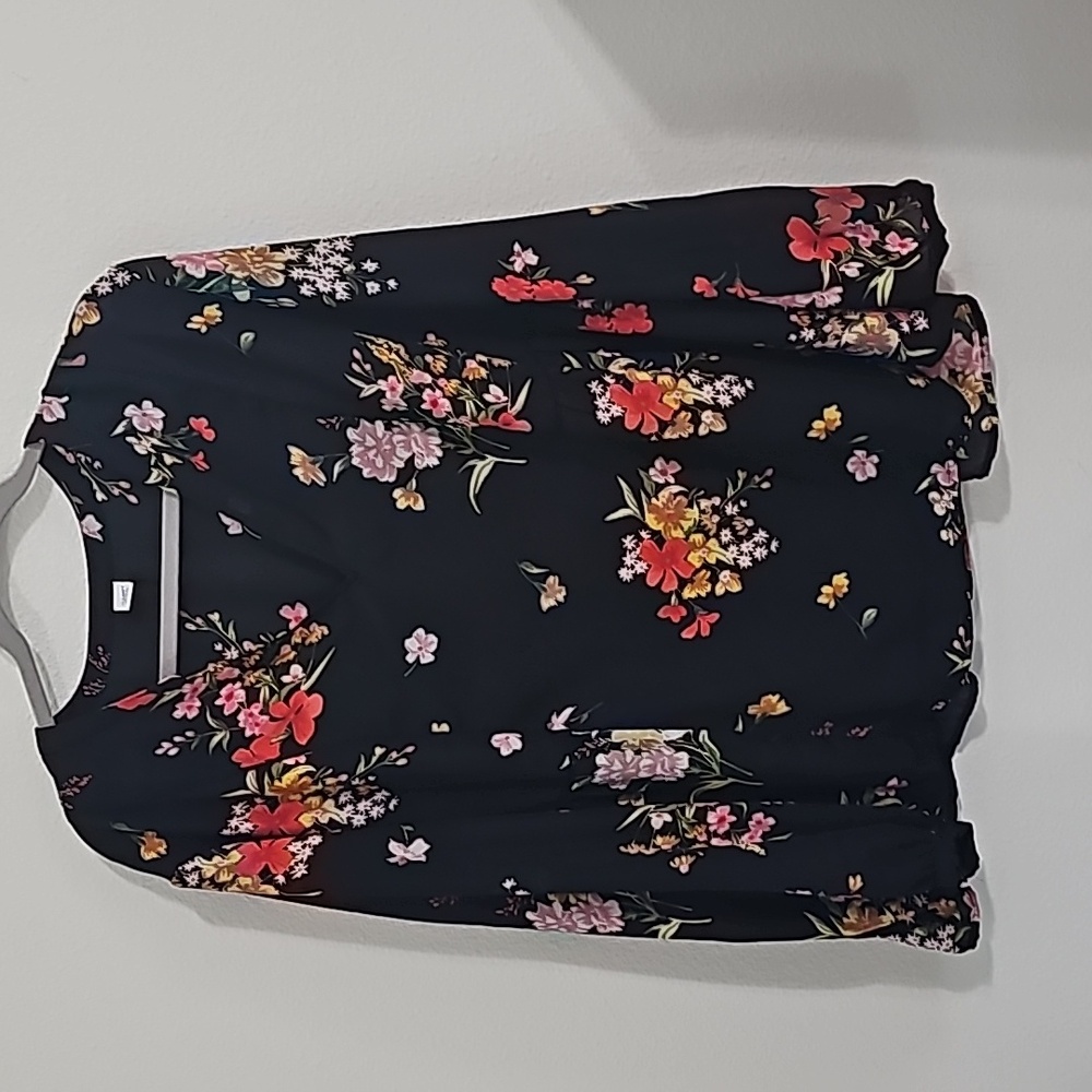 Old Navy Floral Peplum Top